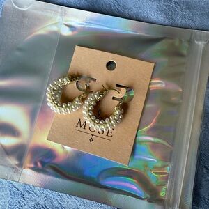 18k gold plated “perla” pearl hoop earrings